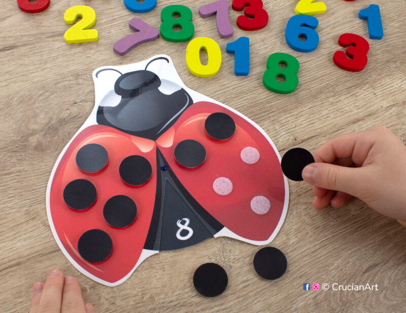 Ladybug insect theme early math printable activity. Practice number counting from one to ten. Preschool printables for toddler and preschool education.